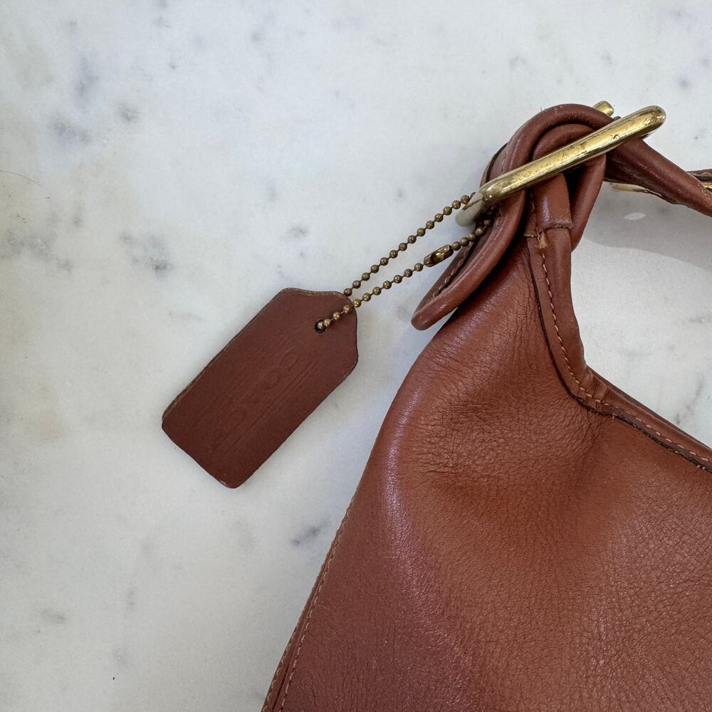 Vintage Coach Helen's Legacy Duffle Sac in British Tan - Picture 4 of 7